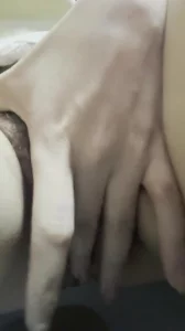 女友工作期间厕所自慰