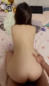 大屁股少妇偷情